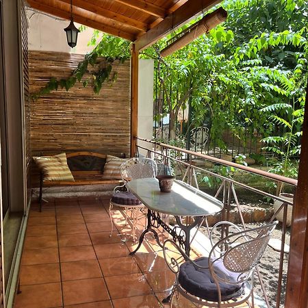Quiet Apartment With Garden View In Kolonaki Atina Dış mekan fotoğraf