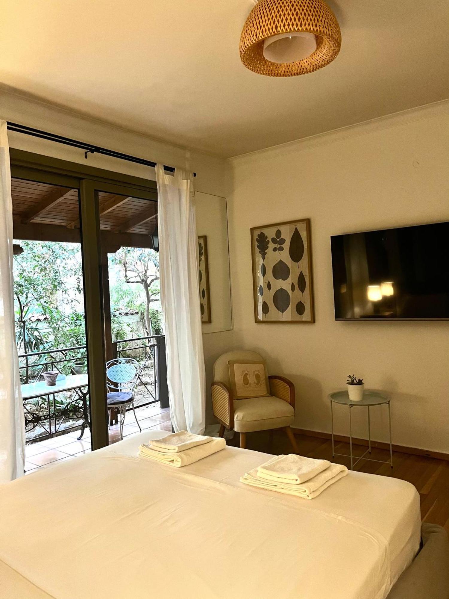 Quiet Apartment With Garden View In Kolonaki Atina Dış mekan fotoğraf